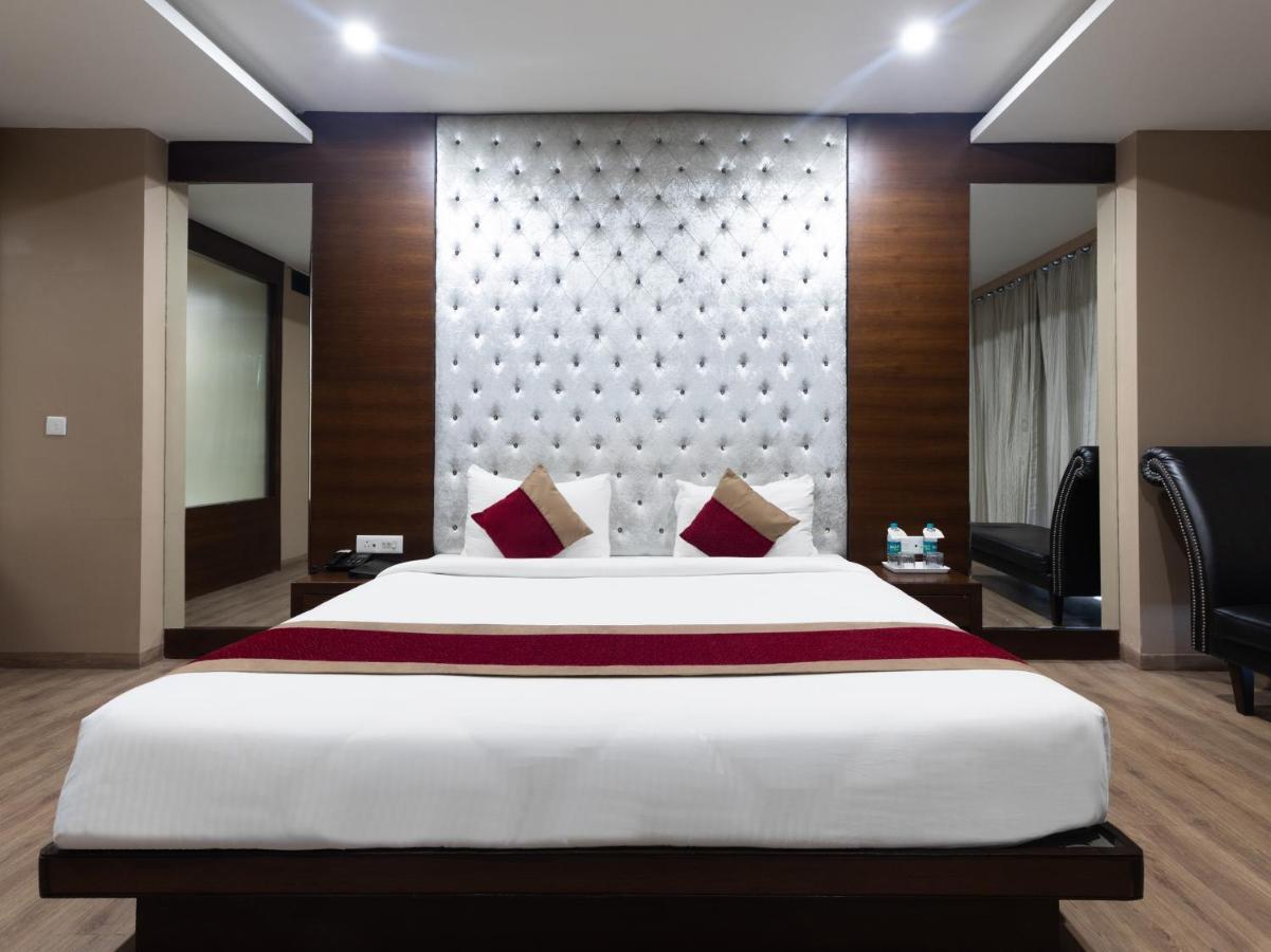 Anjushree Hotel Ujjain Ngoại thất bức ảnh