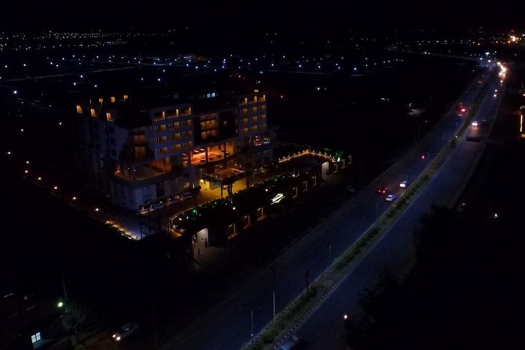 Anjushree Hotel Ujjain Ngoại thất bức ảnh