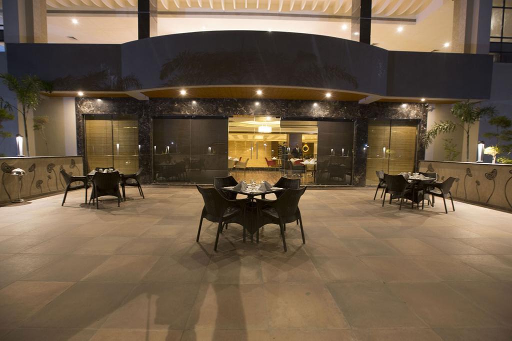 Anjushree Hotel Ujjain Ngoại thất bức ảnh