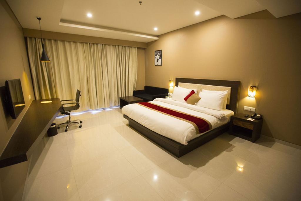 Anjushree Hotel Ujjain Ngoại thất bức ảnh