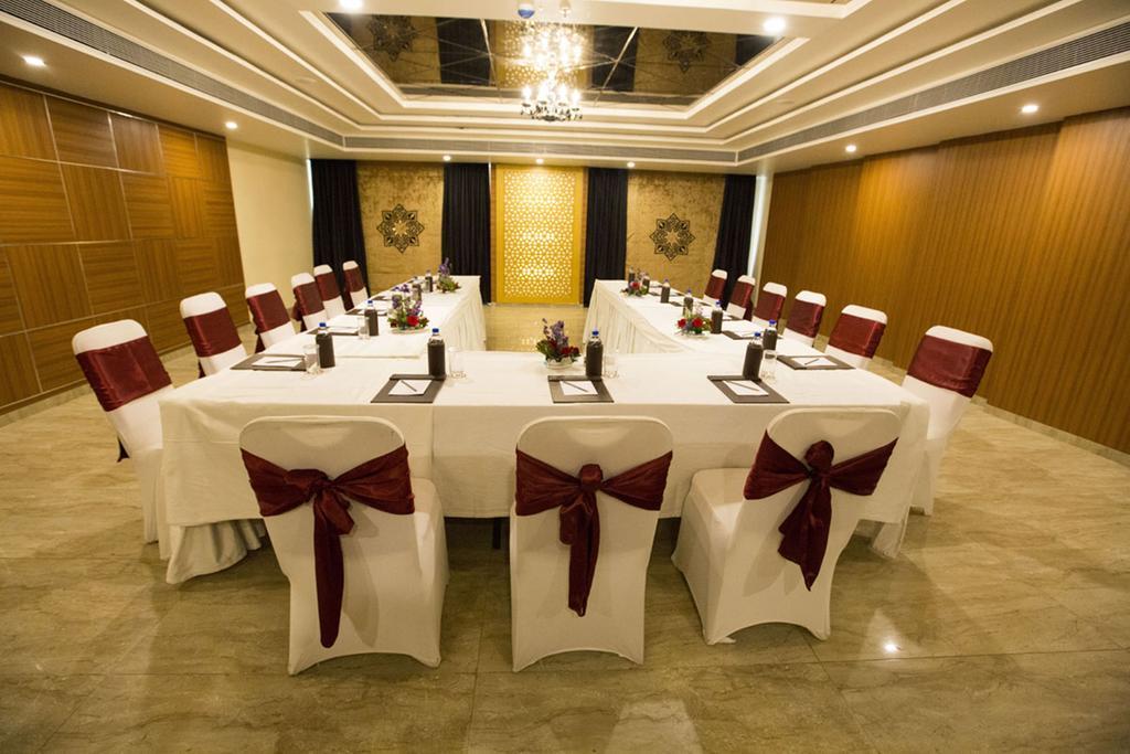 Anjushree Hotel Ujjain Ngoại thất bức ảnh