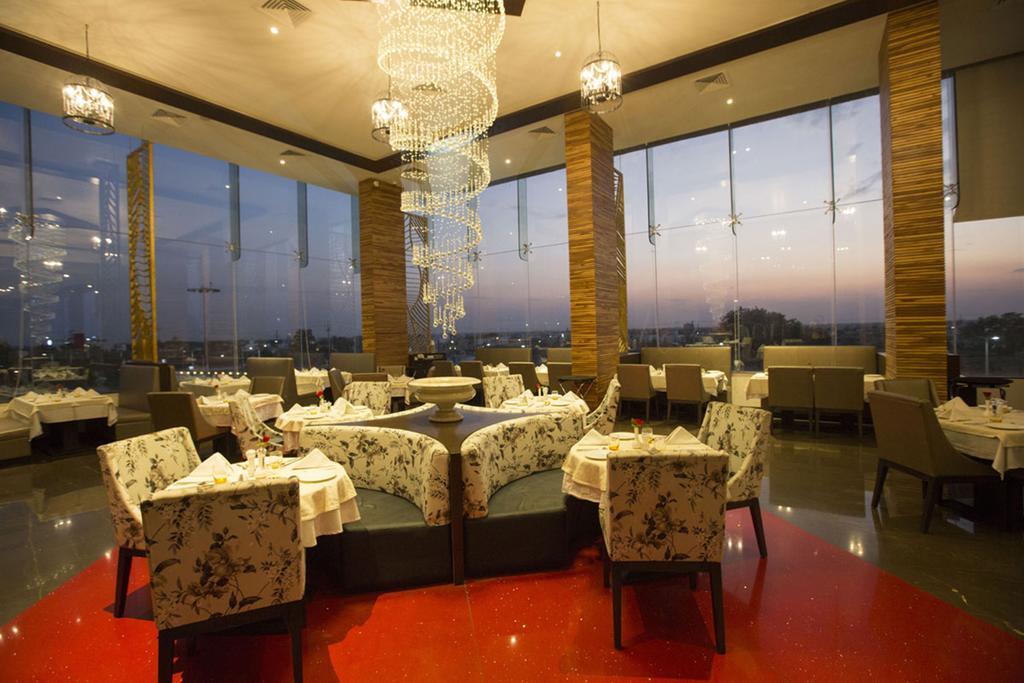 Anjushree Hotel Ujjain Ngoại thất bức ảnh
