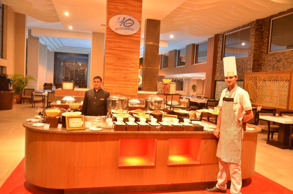 Anjushree Hotel Ujjain Ngoại thất bức ảnh