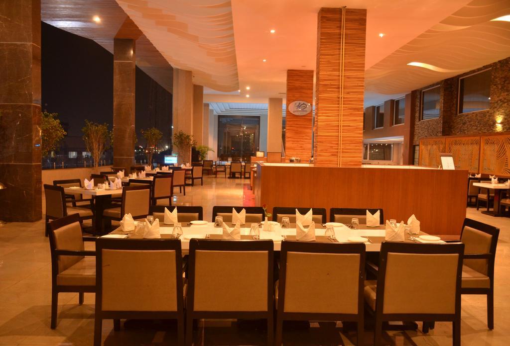 Anjushree Hotel Ujjain Ngoại thất bức ảnh