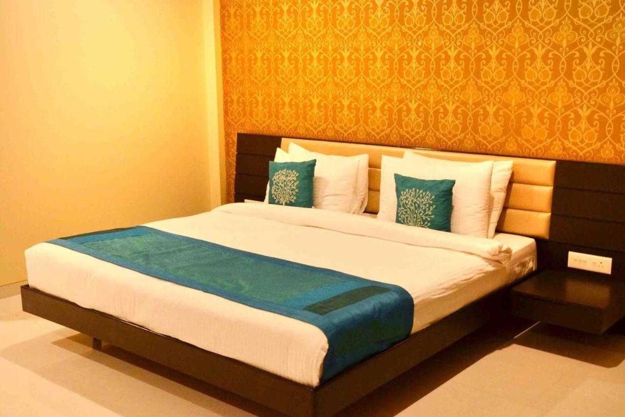 Anjushree Hotel Ujjain Ngoại thất bức ảnh